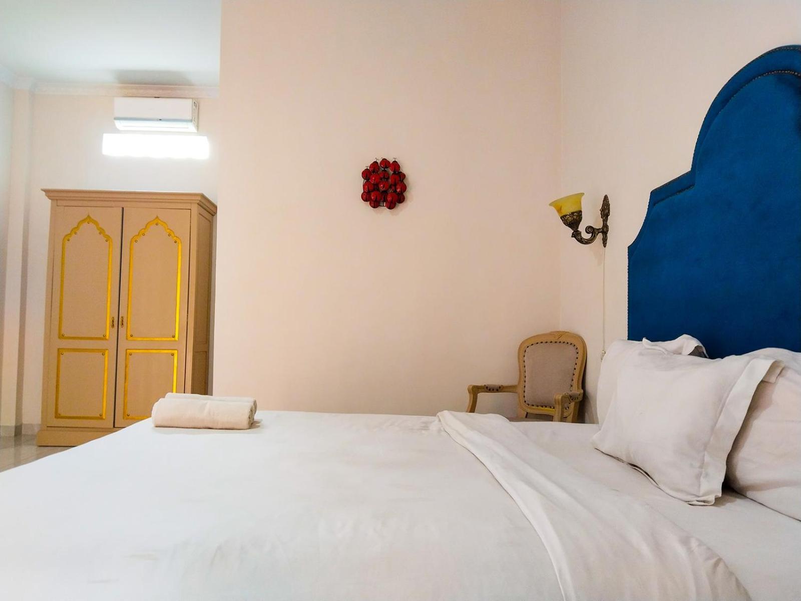 Grand Shaqilla Syariah Hotel Deli Tua ภายนอก รูปภาพ