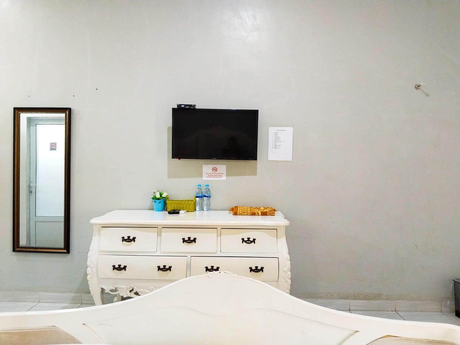 Grand Shaqilla Syariah Hotel Deli Tua ภายนอก รูปภาพ