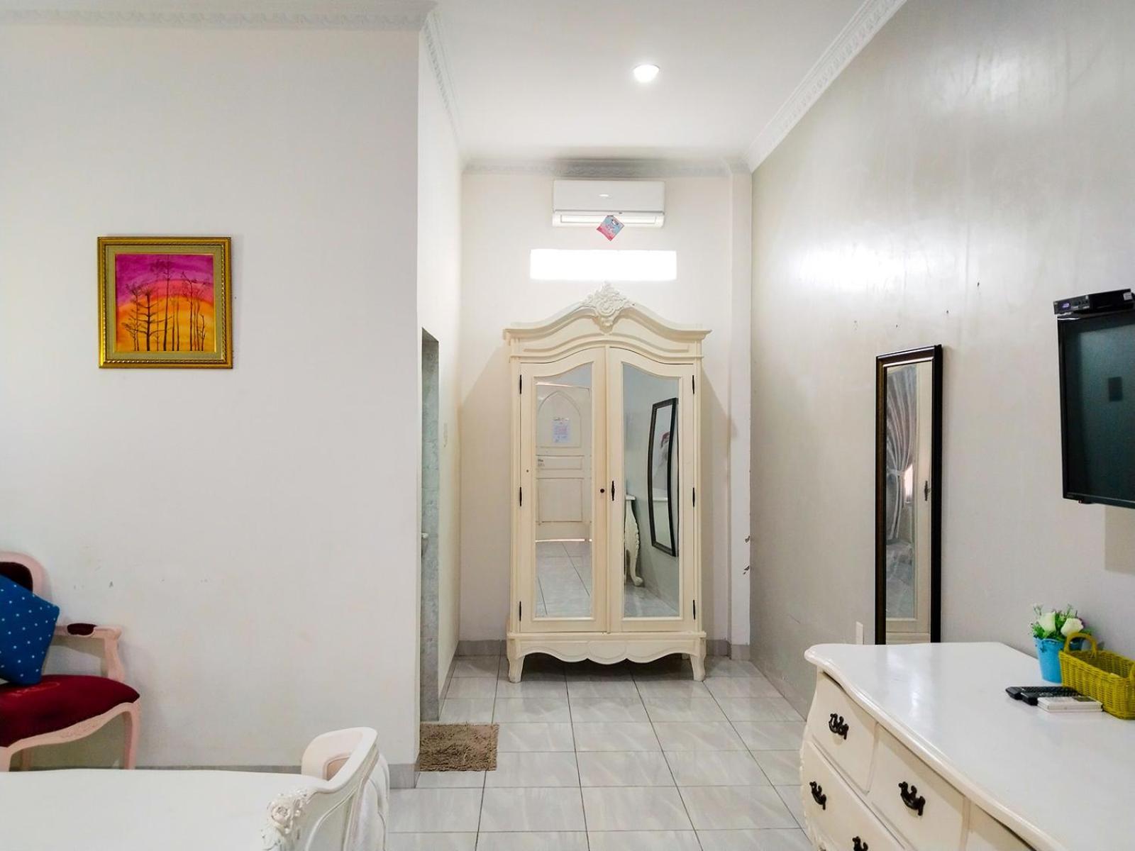 Grand Shaqilla Syariah Hotel Deli Tua ภายนอก รูปภาพ
