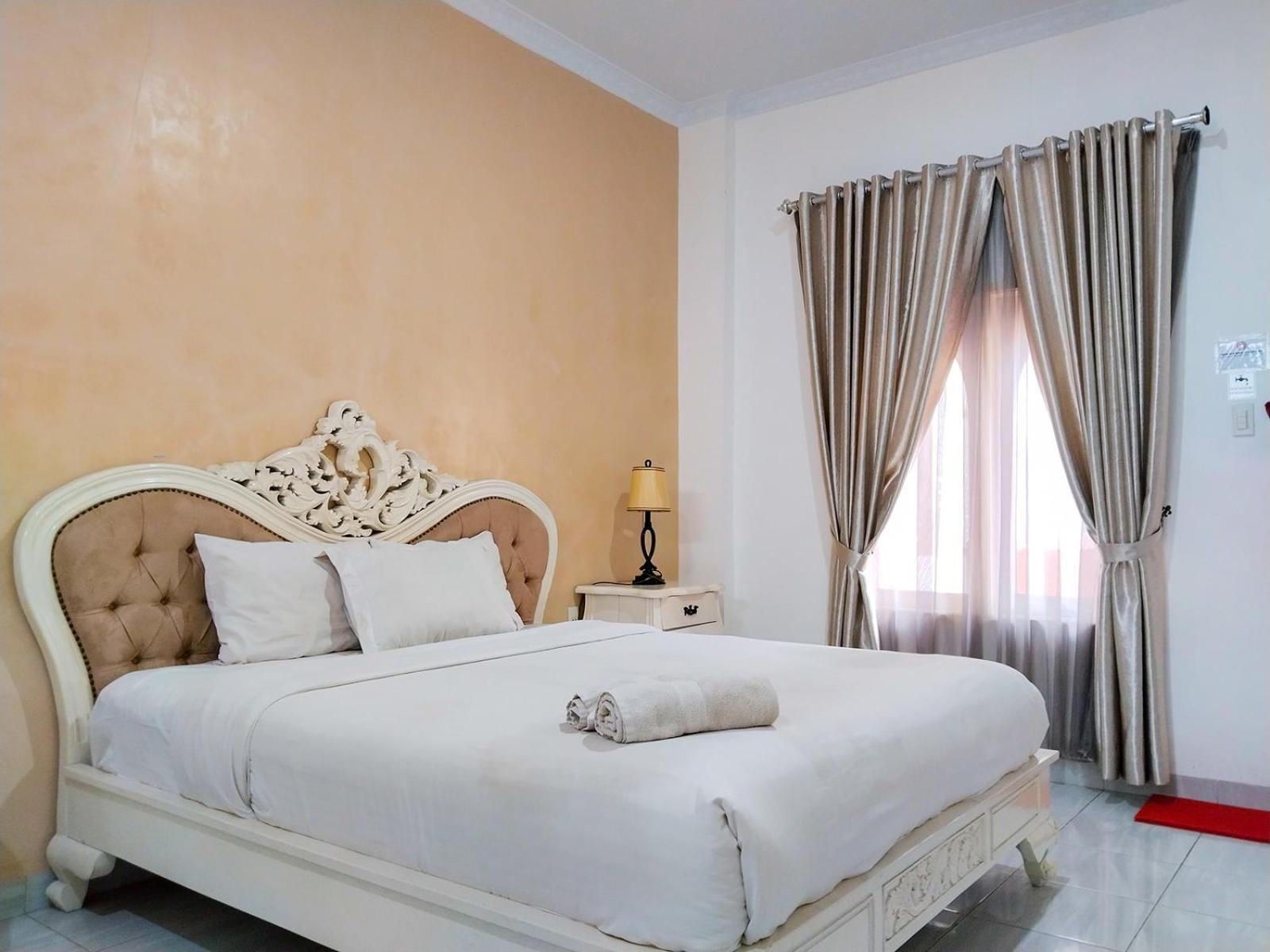 Grand Shaqilla Syariah Hotel Deli Tua ภายนอก รูปภาพ