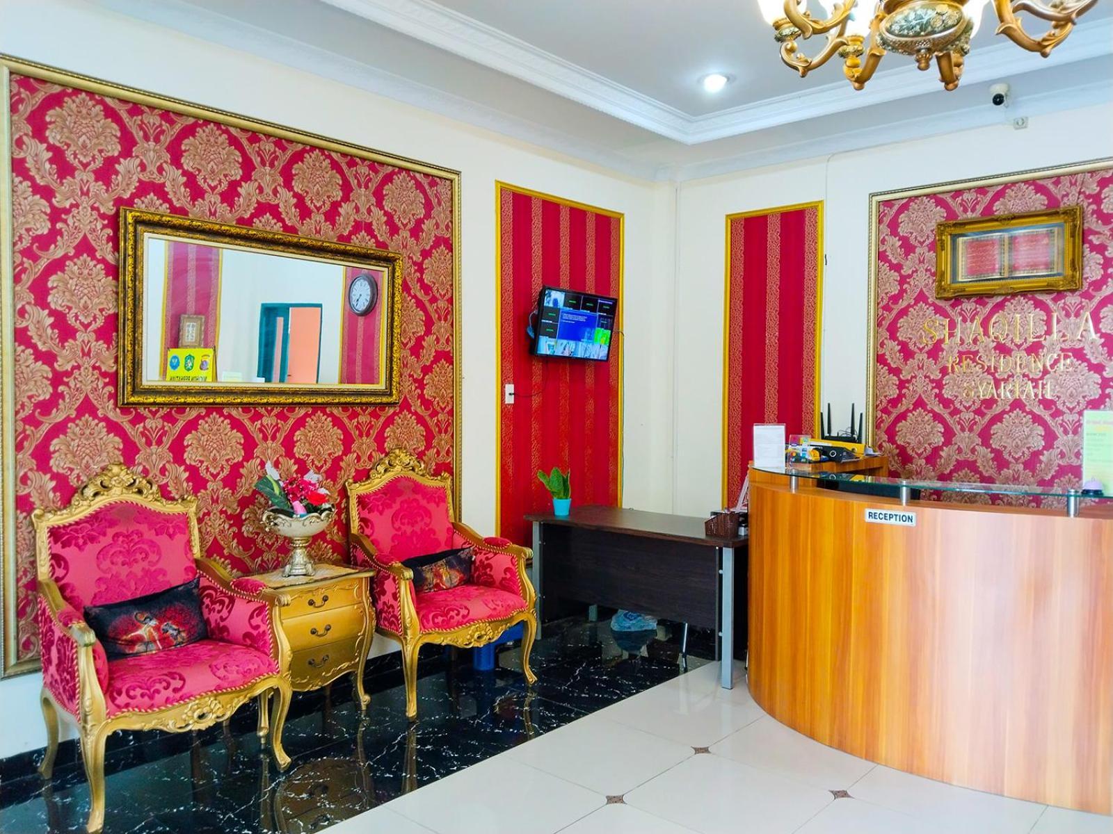 Grand Shaqilla Syariah Hotel Deli Tua ภายนอก รูปภาพ