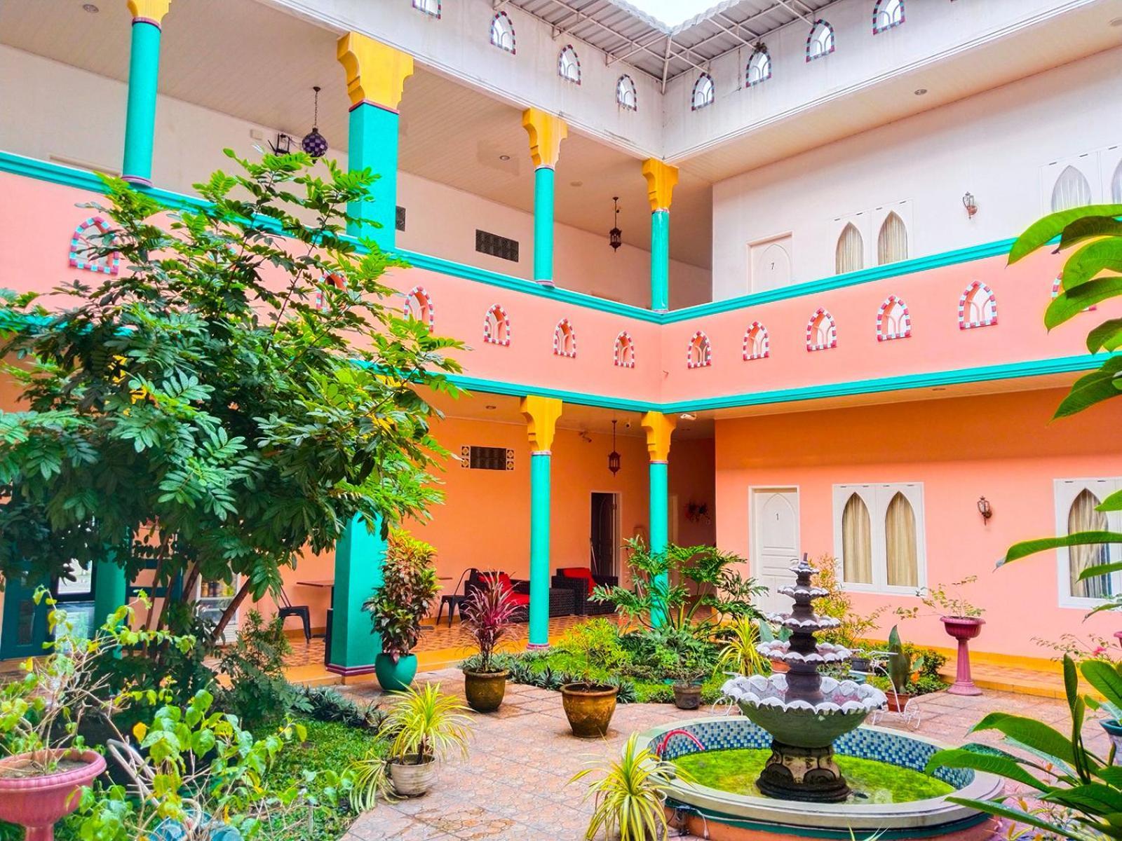 Grand Shaqilla Syariah Hotel Deli Tua ภายนอก รูปภาพ