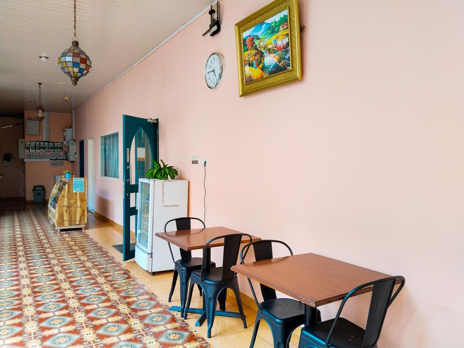 Grand Shaqilla Syariah Hotel Deli Tua ภายนอก รูปภาพ