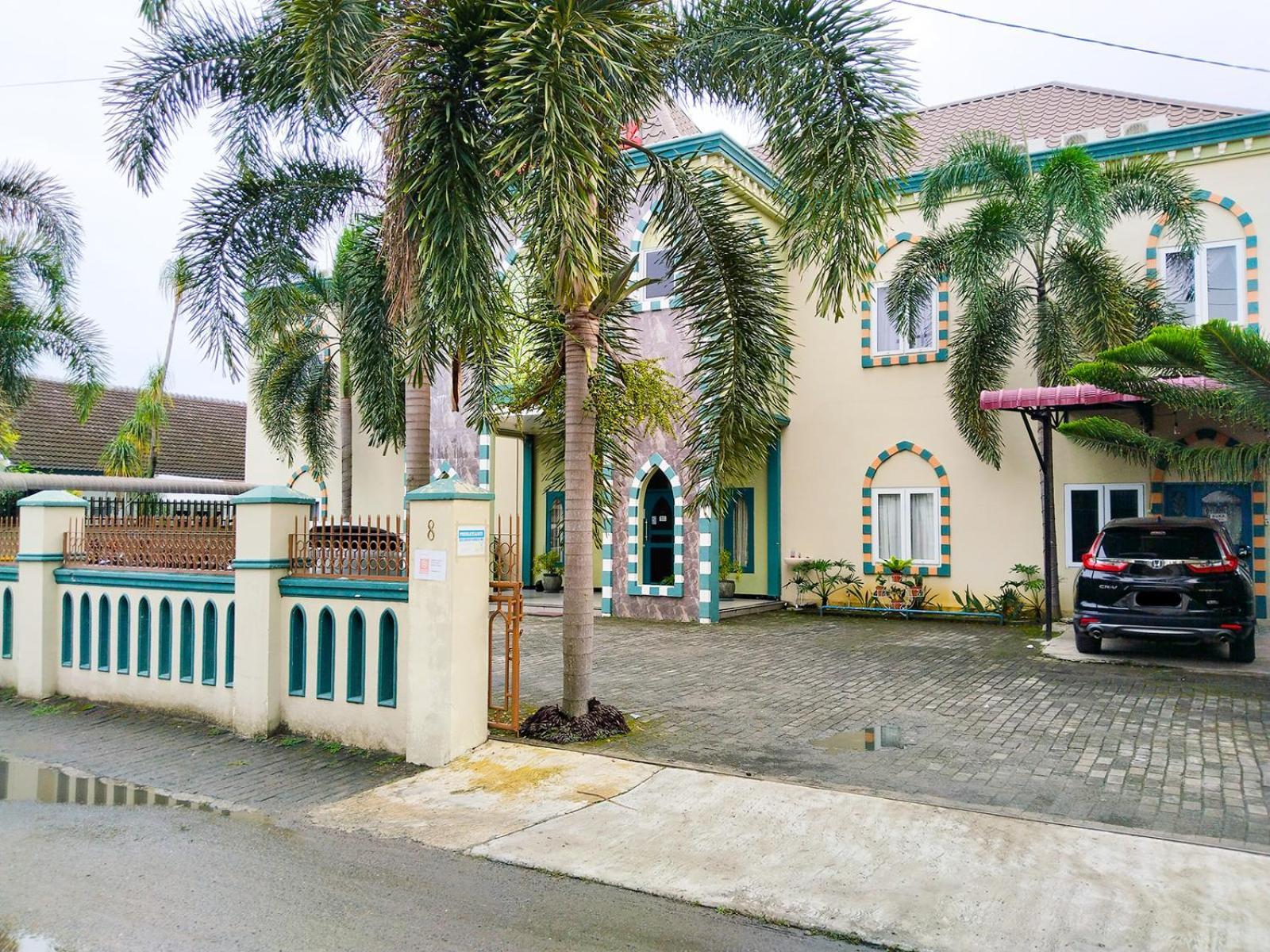 Grand Shaqilla Syariah Hotel Deli Tua ภายนอก รูปภาพ